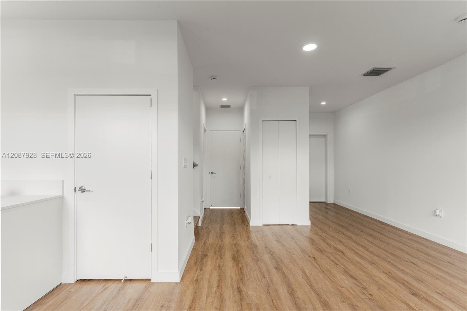 405 SW Palm Ter #405 photo 14