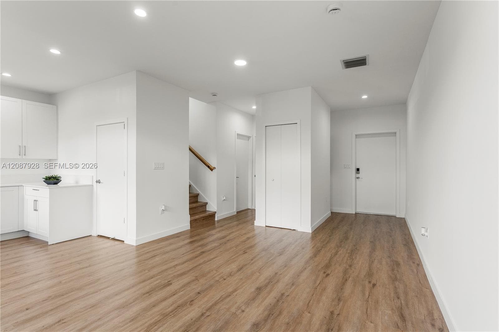 405 SW Palm Ter #405 photo 18