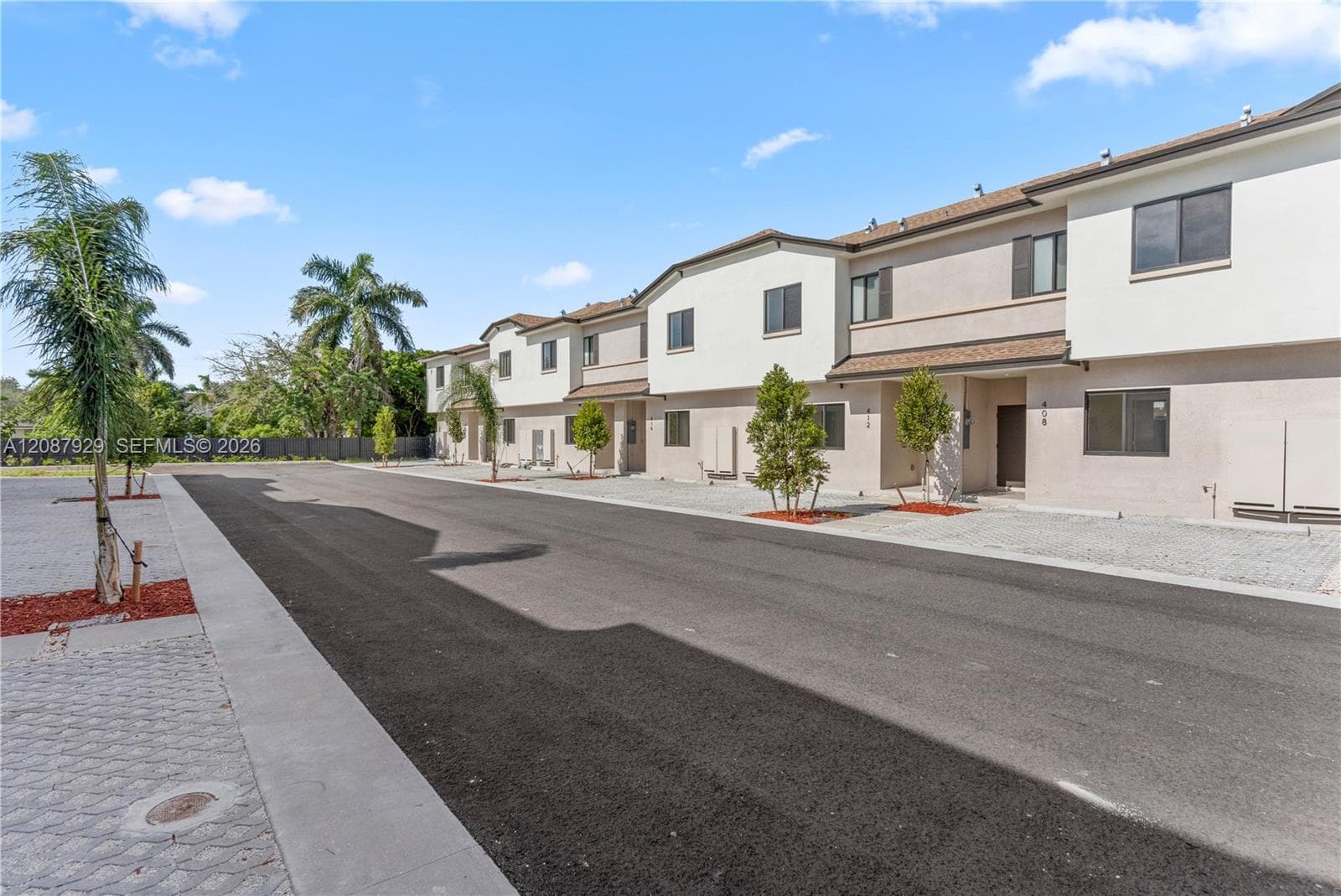 425 SW Palm Ter #425 photo 2
