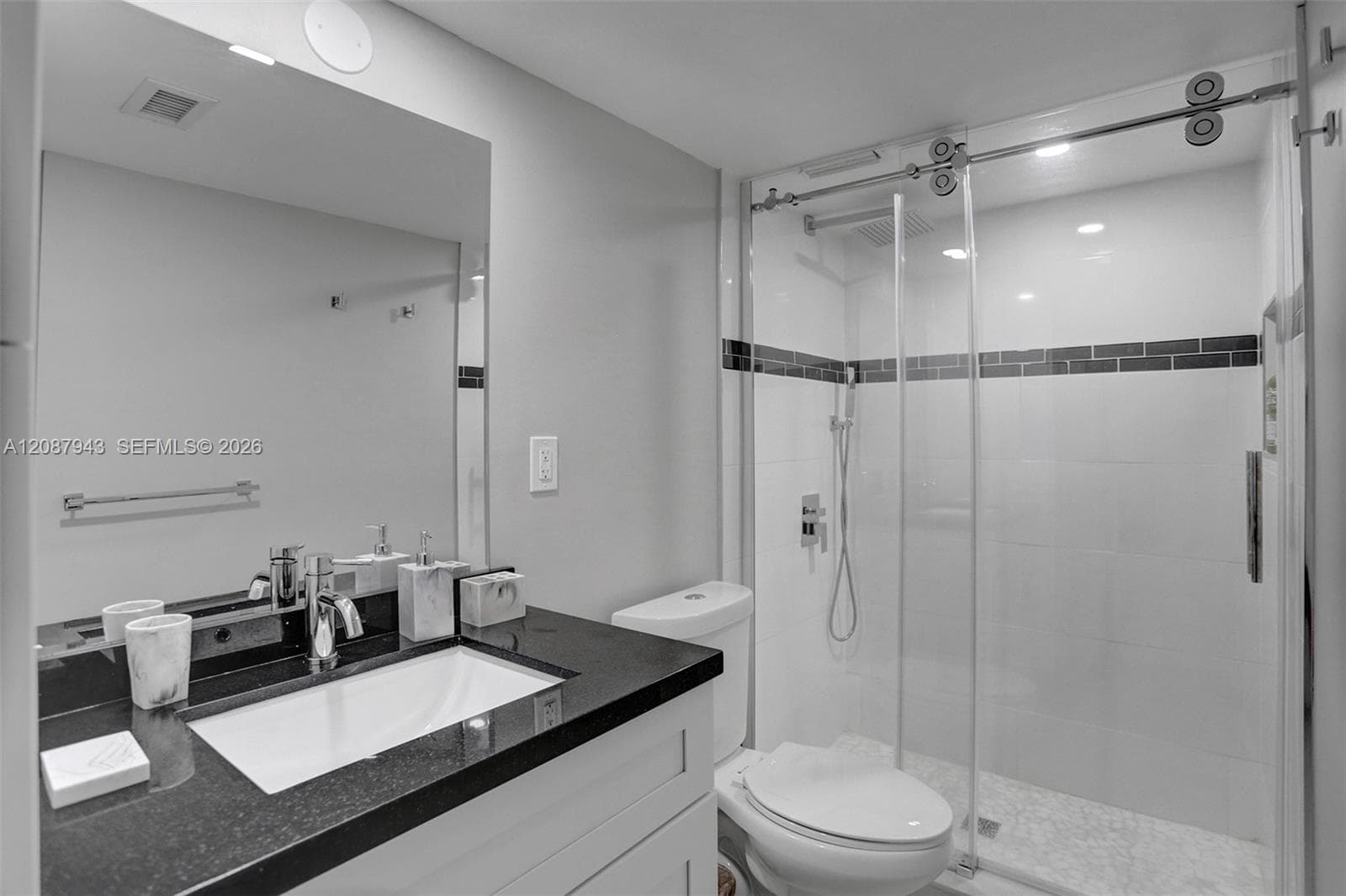PARKER PLAZA ESTATES COND · #1621 in Hallandale Beach - Photo 16