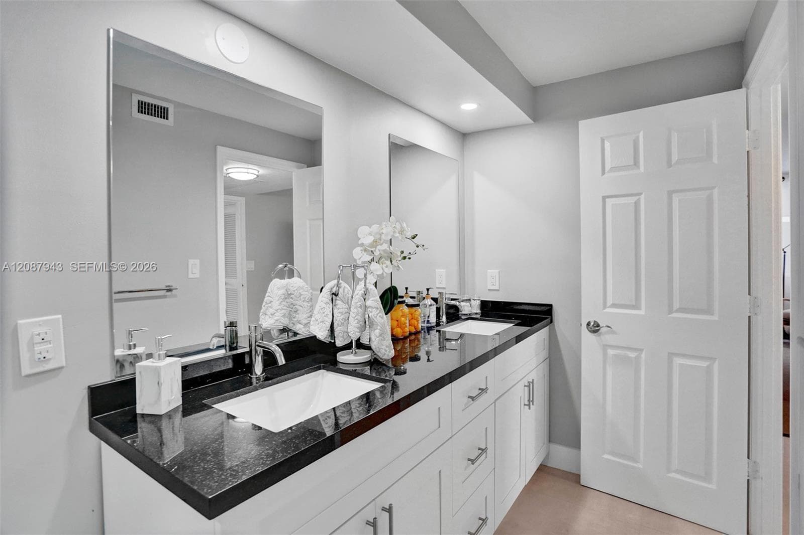 PARKER PLAZA ESTATES COND · #1621 in Hallandale Beach - Photo 12