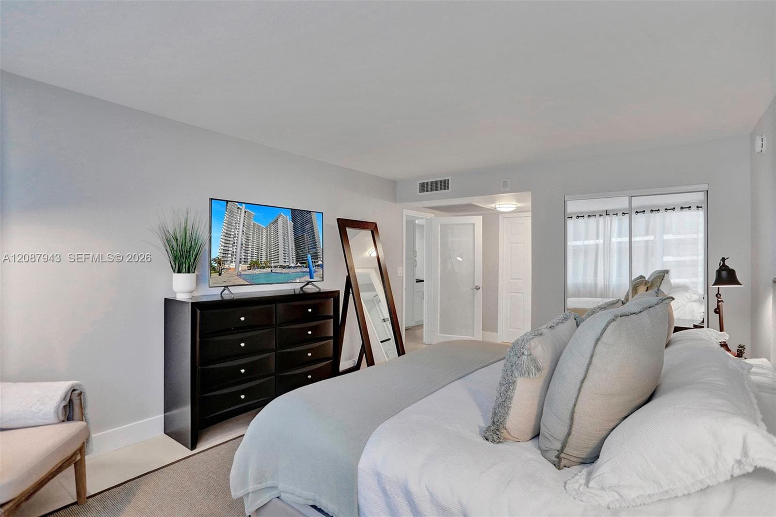 PARKER PLAZA ESTATES COND · #1621 in Hallandale Beach - Photo 9