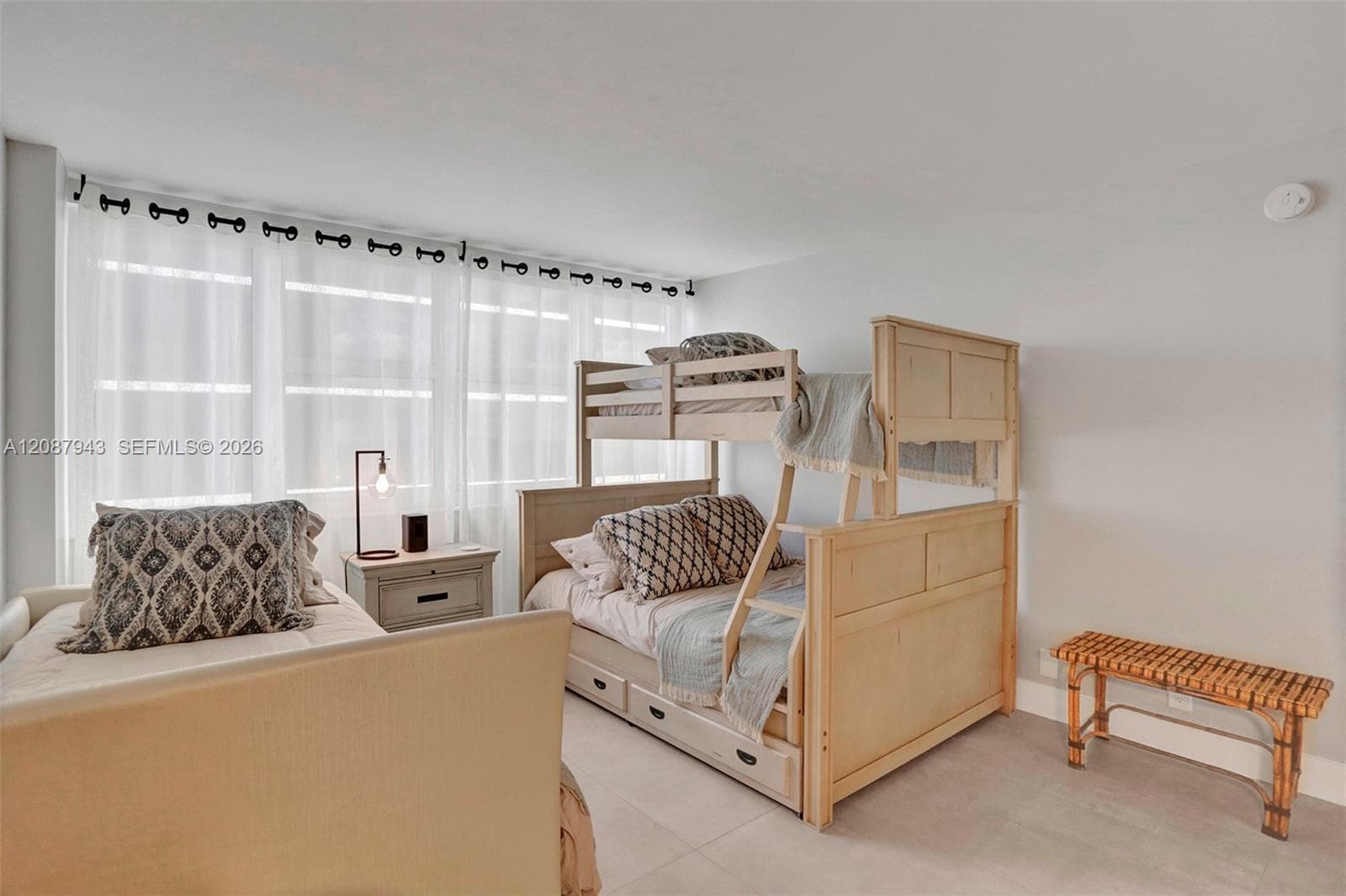 PARKER PLAZA ESTATES COND · #1621 in Hallandale Beach - Photo 18