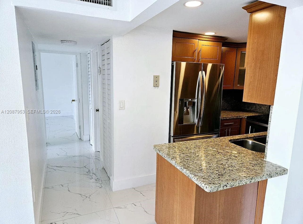 GOLFVIEW · #207 in Miami - Photo 3