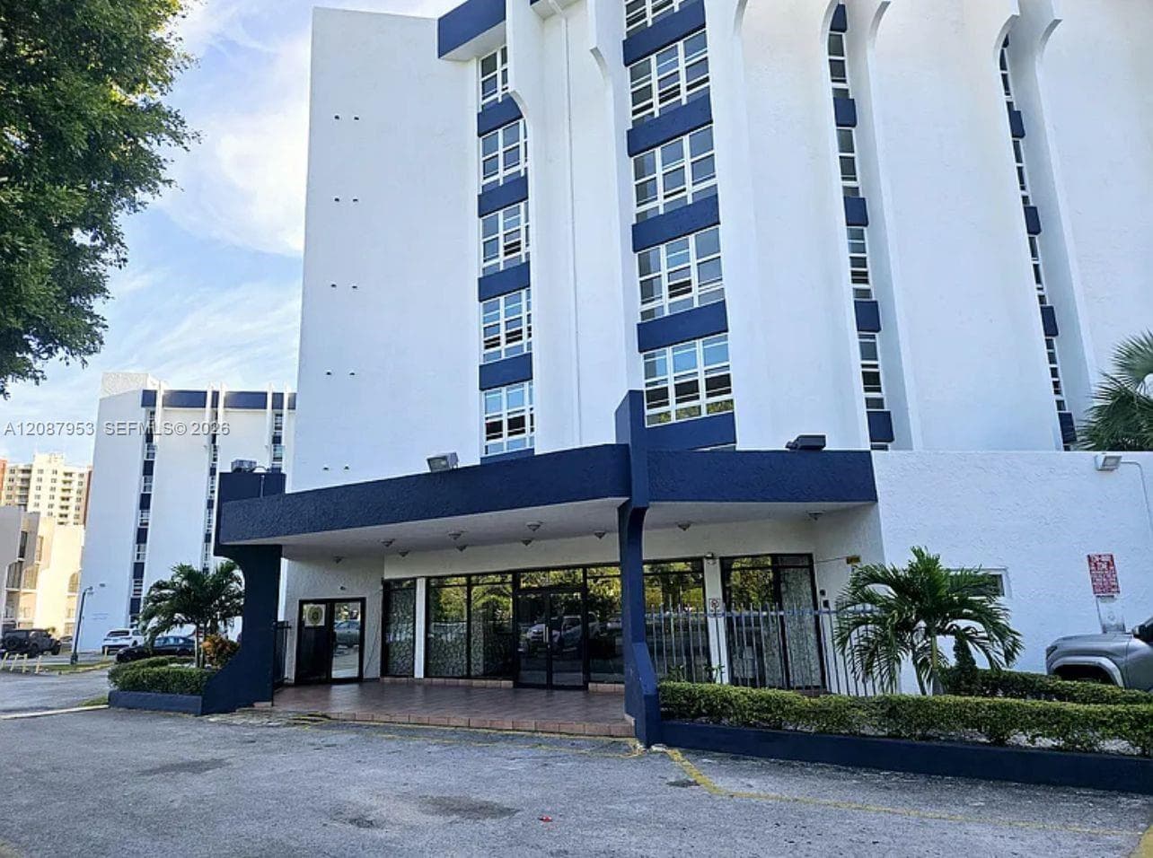 GOLFVIEW · #207 in Miami - Photo 18