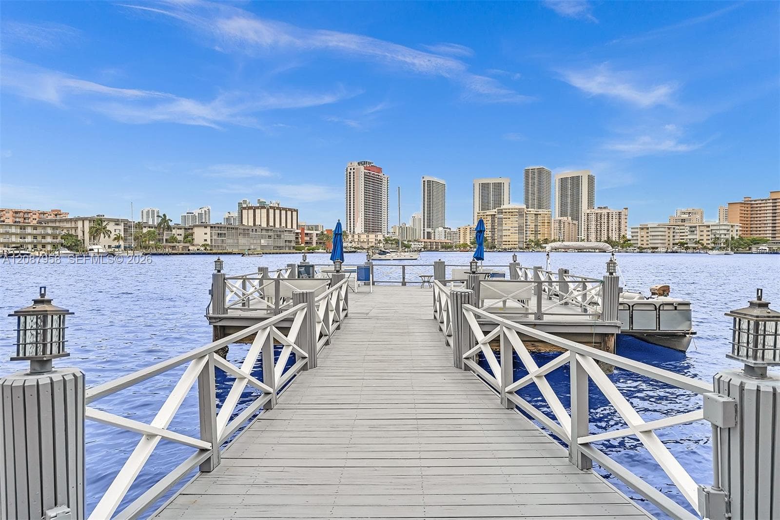 Golden Isles Yacht Club · #803 in Hallandale Beach - Photo 2