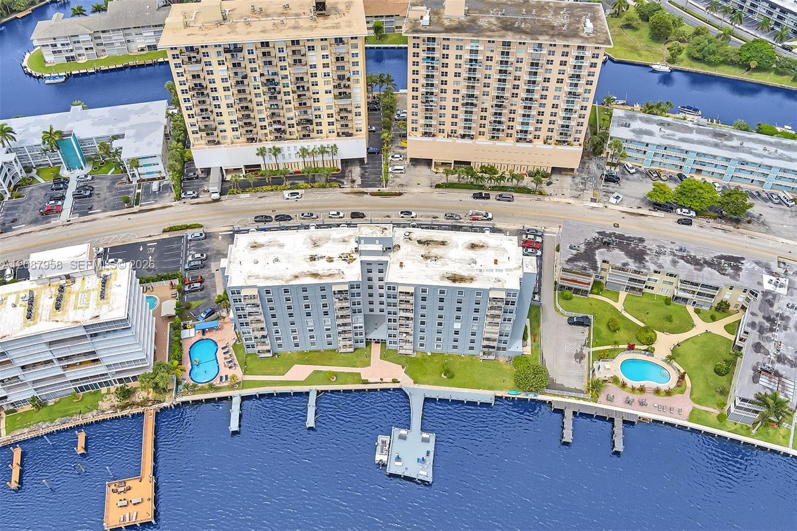 Golden Isles Yacht Club · #803 in Hallandale Beach - Photo 43