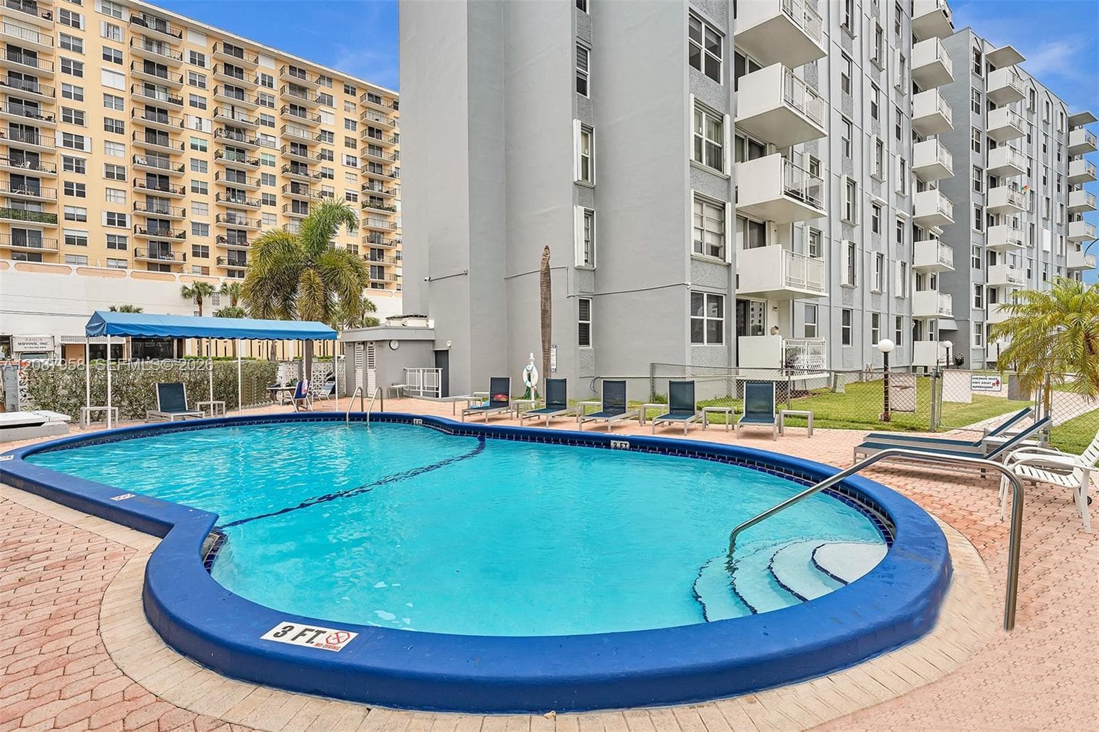 Golden Isles Yacht Club · #803 in Hallandale Beach - Photo 36