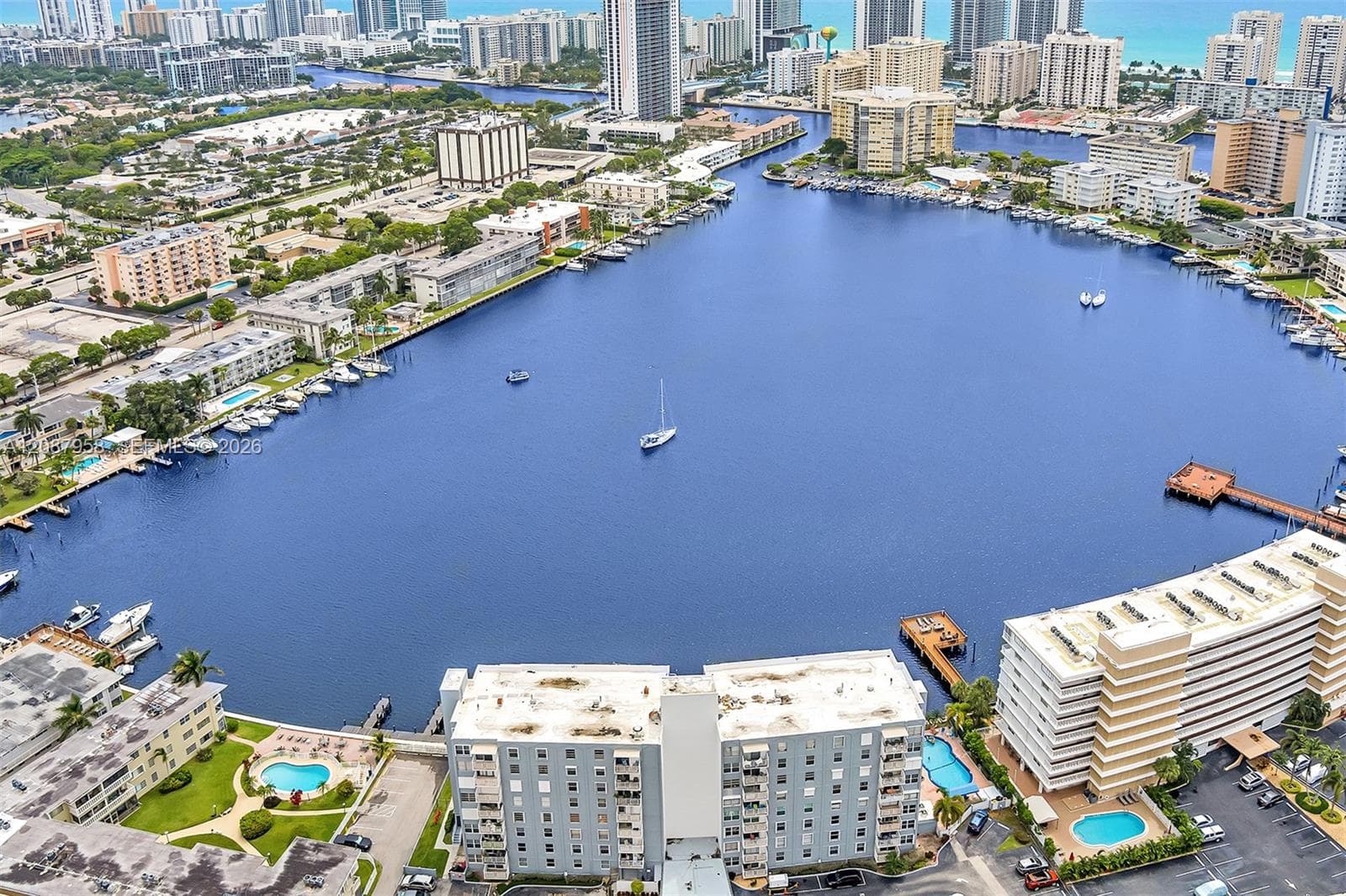 Golden Isles Yacht Club · #803 in Hallandale Beach - Photo 41