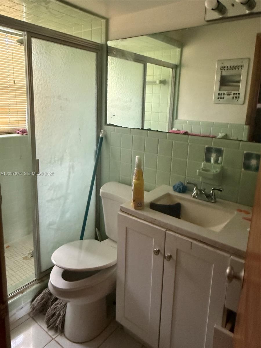 1409 S 24th Ter photo 10