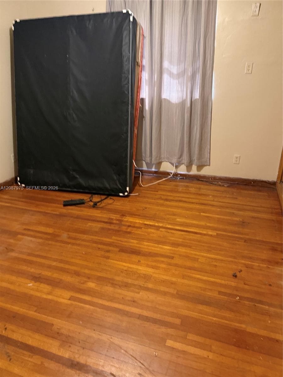 1409 S 24th Ter photo 8
