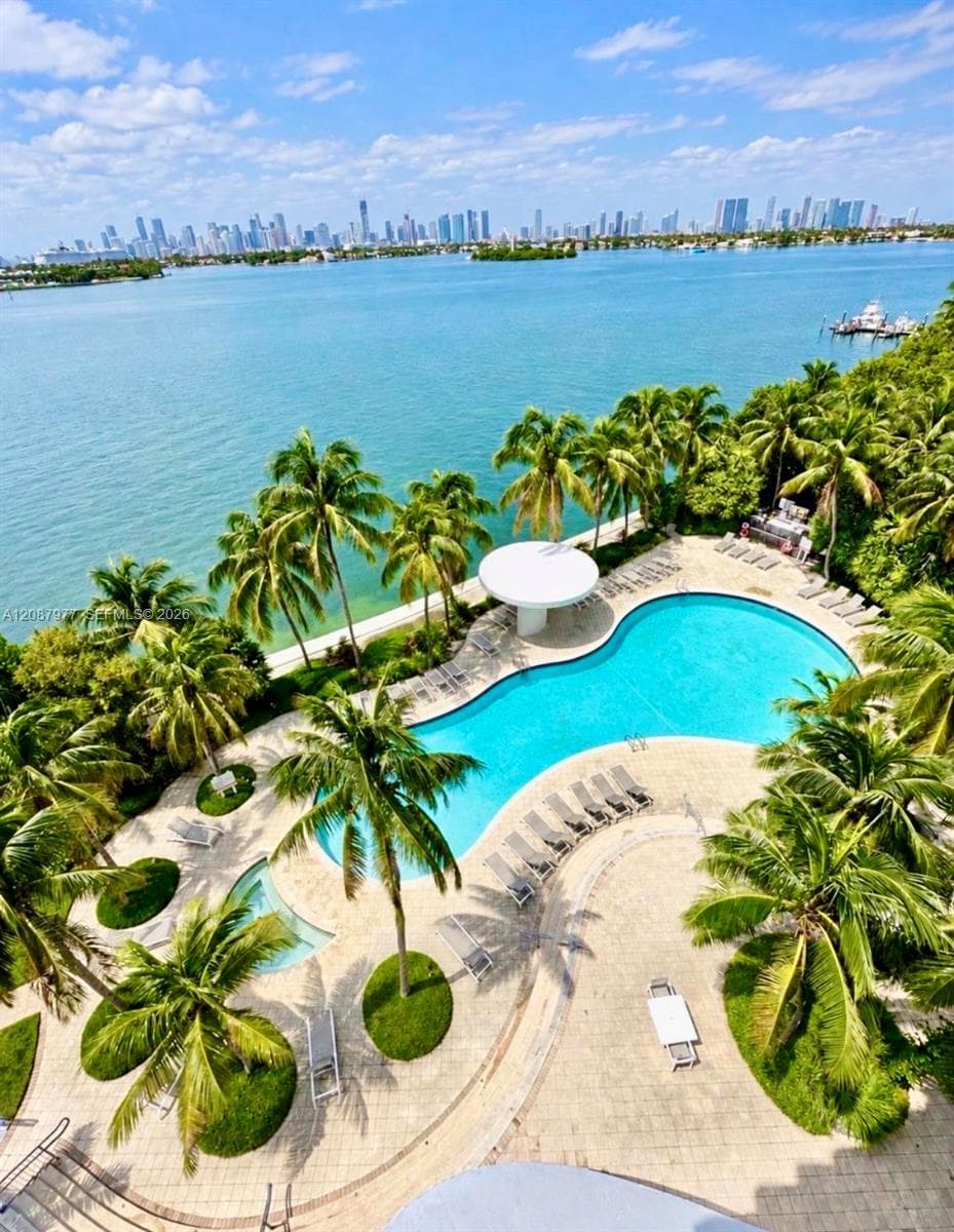 waverly · #702 in Miami Beach - Photo 11