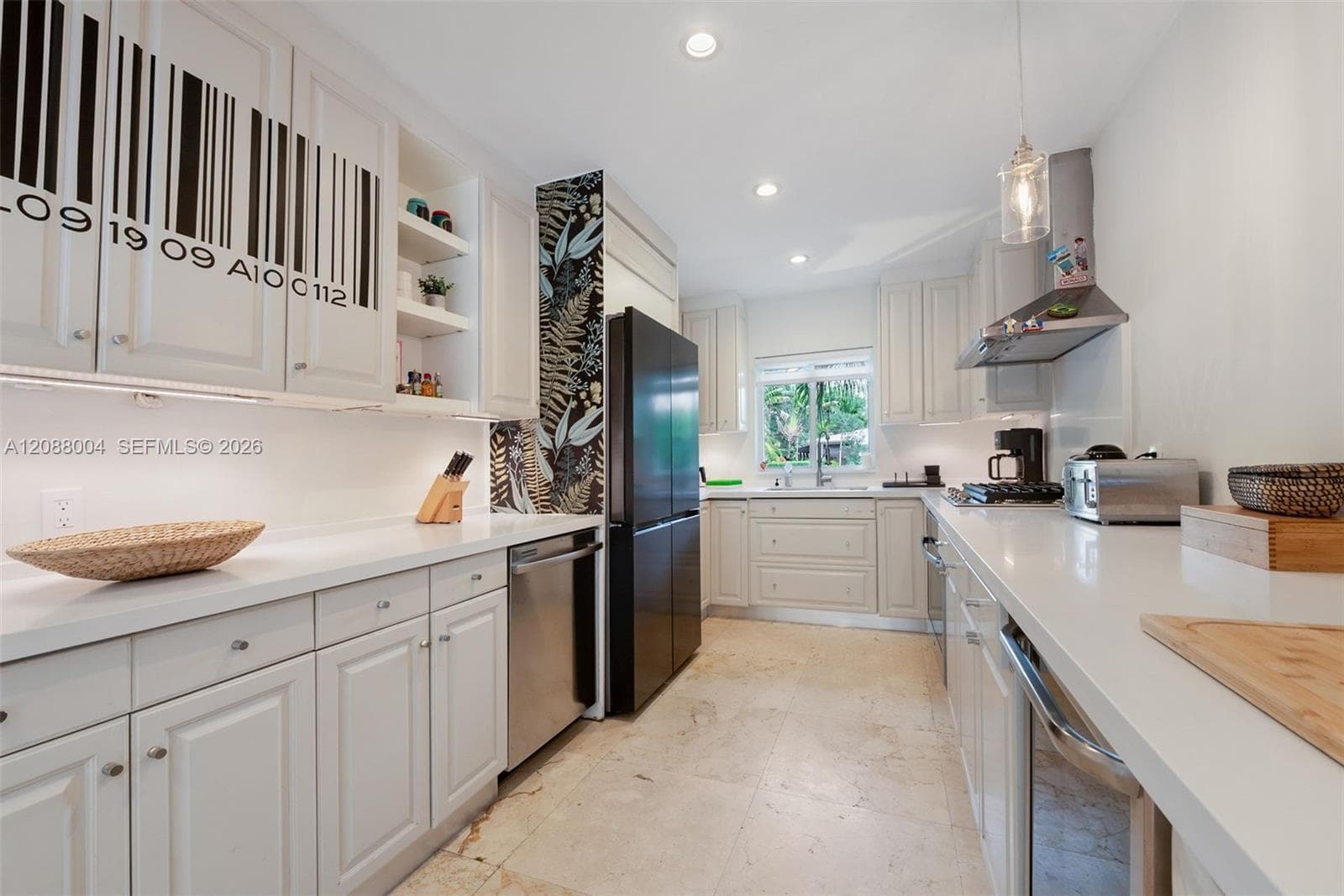 5800 SW 50th Ter #5800 photo 3