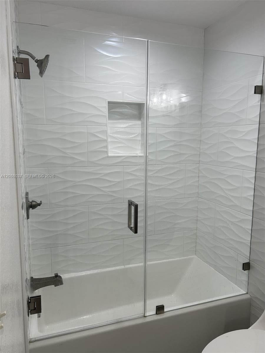 IBIS VILLAS · #3305 in Hialeah - Photo 21