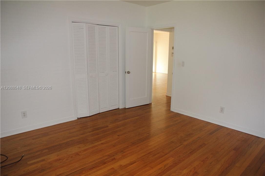 335 Candia Ave photo 6