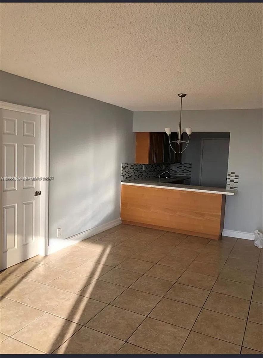 OLIMPUS · #807 in Hallandale Beach - Photo 9