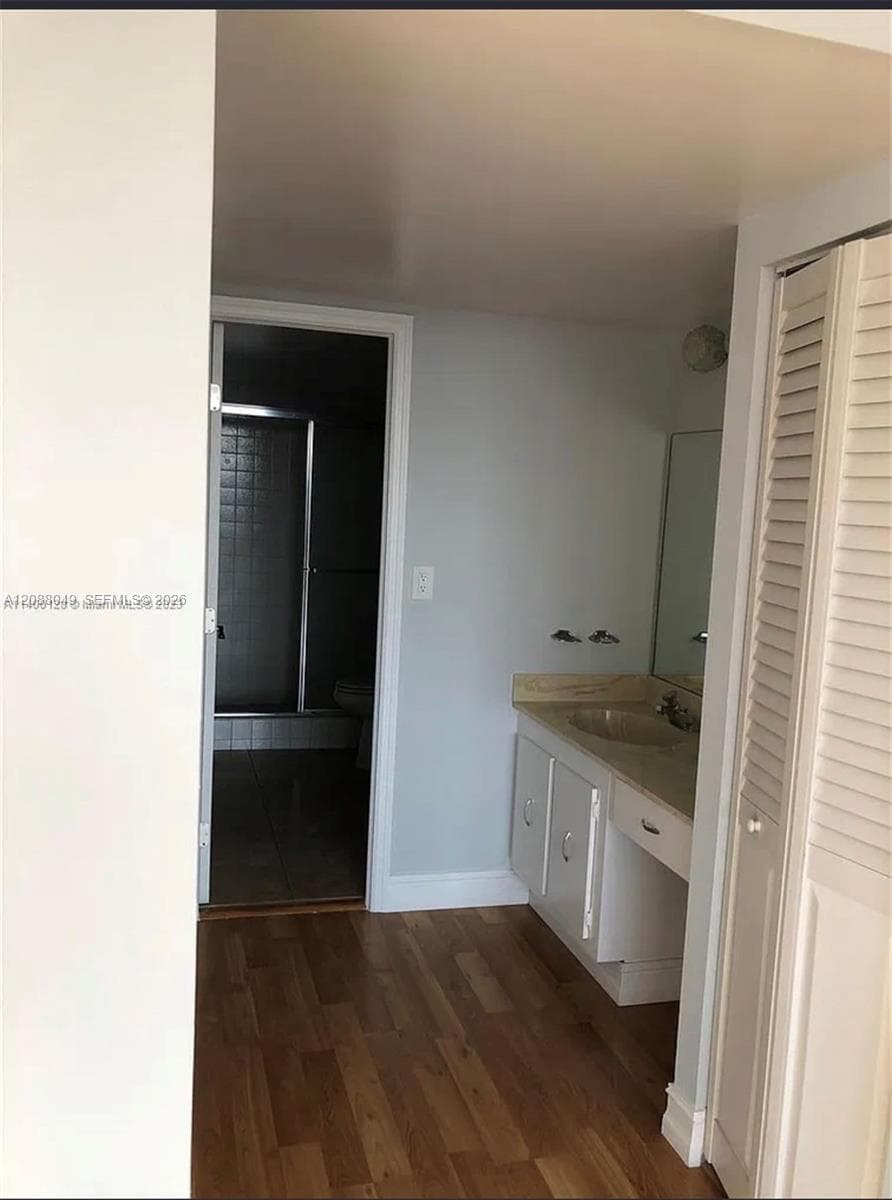 OLIMPUS · #807 in Hallandale Beach - Photo 10