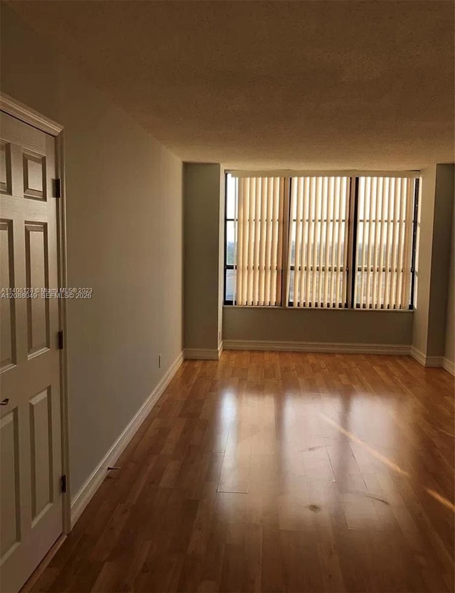 OLIMPUS · #807 in Hallandale Beach - Photo 11