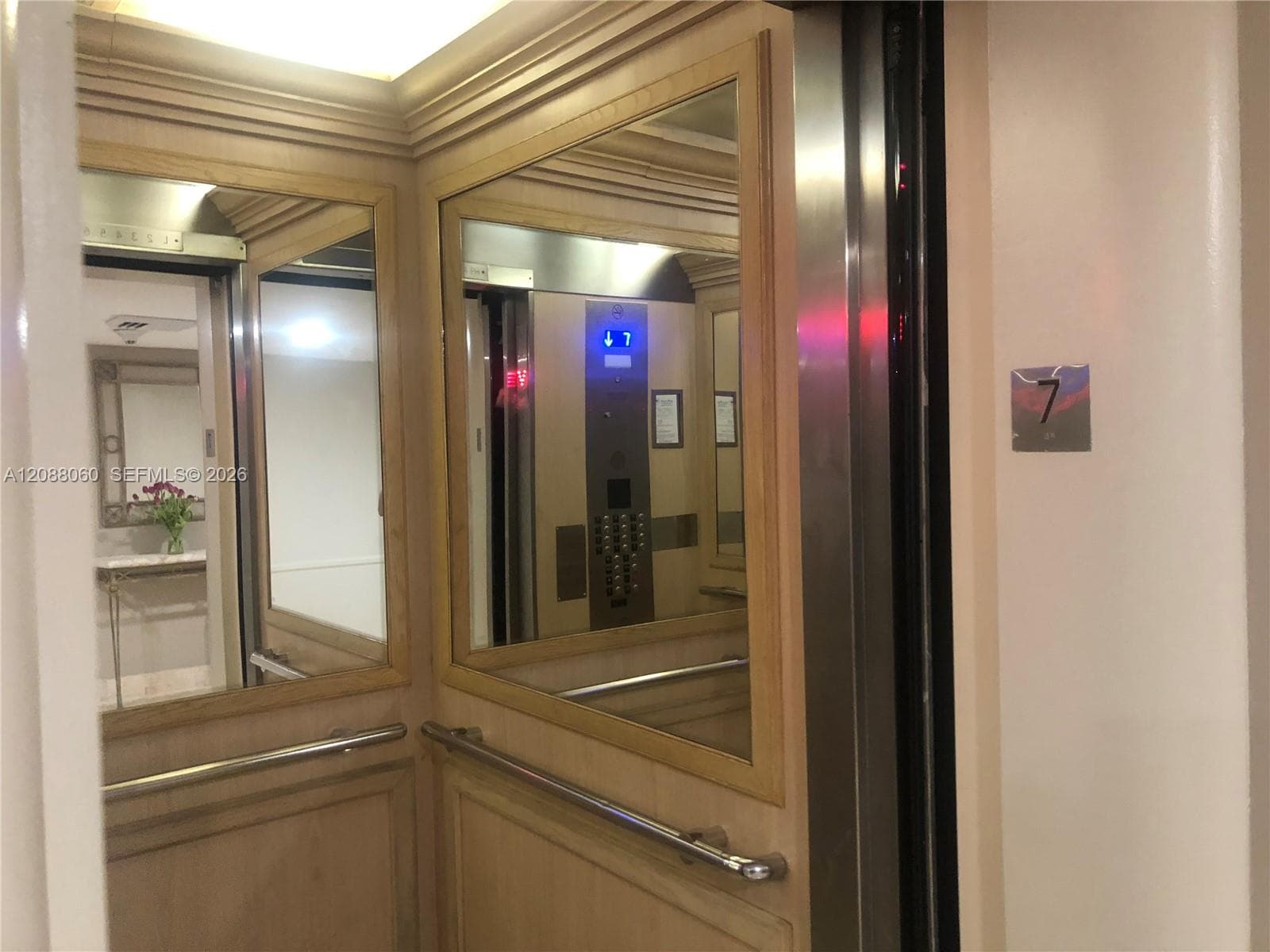 2 Elevators - no waiting
