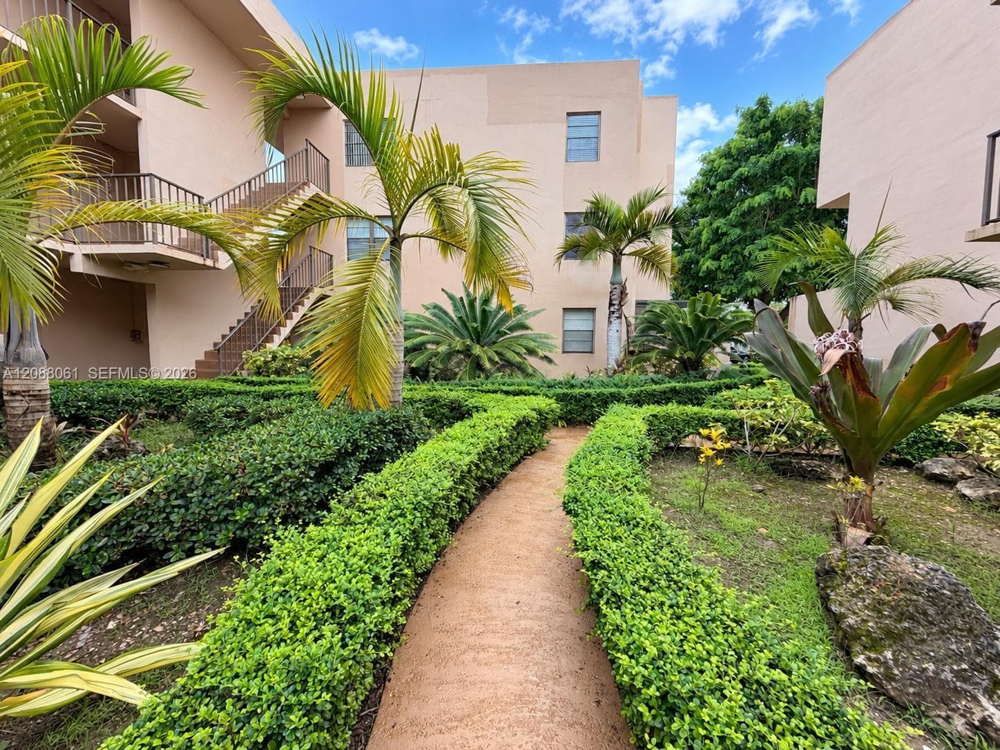 THE GARDENS OF KENDALL CO · #111 in Miami - Photo 26