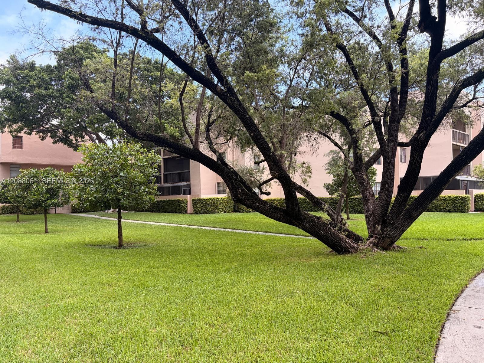 THE GARDENS OF KENDALL CO · #111 in Miami - Photo 29