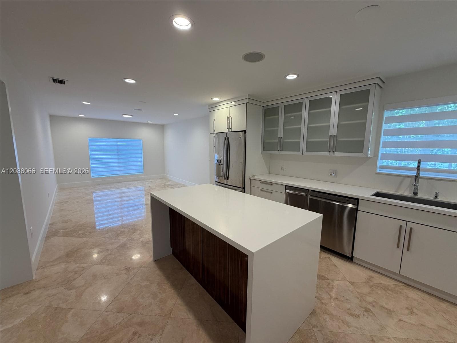 9341 Dickens Ave photo 13