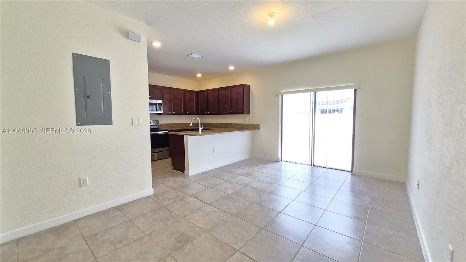 10570 W 33rd Ln photo 4