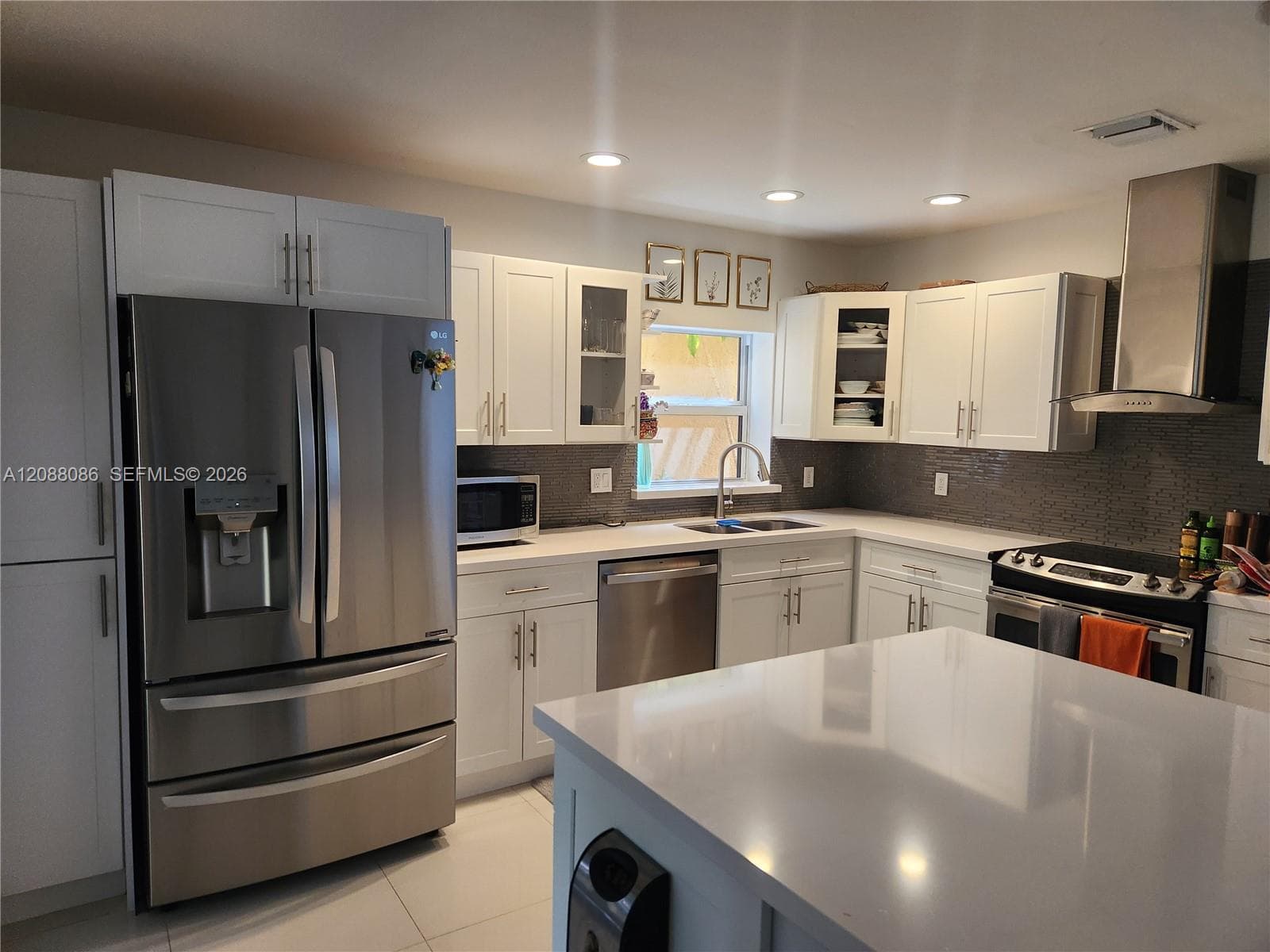1085 NE 203rd Ln photo 6