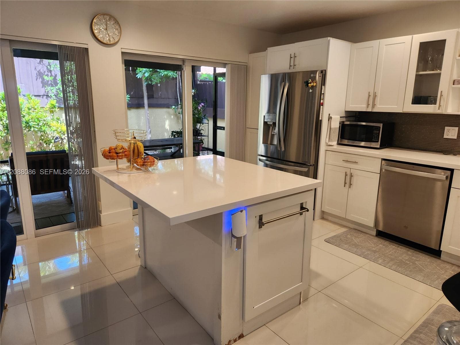 1085 NE 203rd Ln photo 5