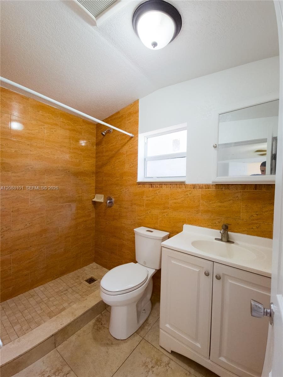 11601 SW 183rd St photo 20