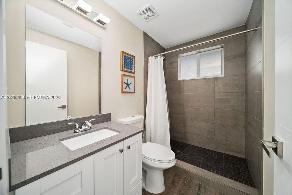 HOLLYWOOD TERRACE · #4 in Hollywood - Photo 13