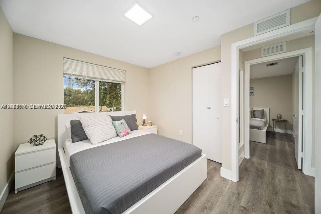 HOLLYWOOD TERRACE · #4 in Hollywood - Photo 8