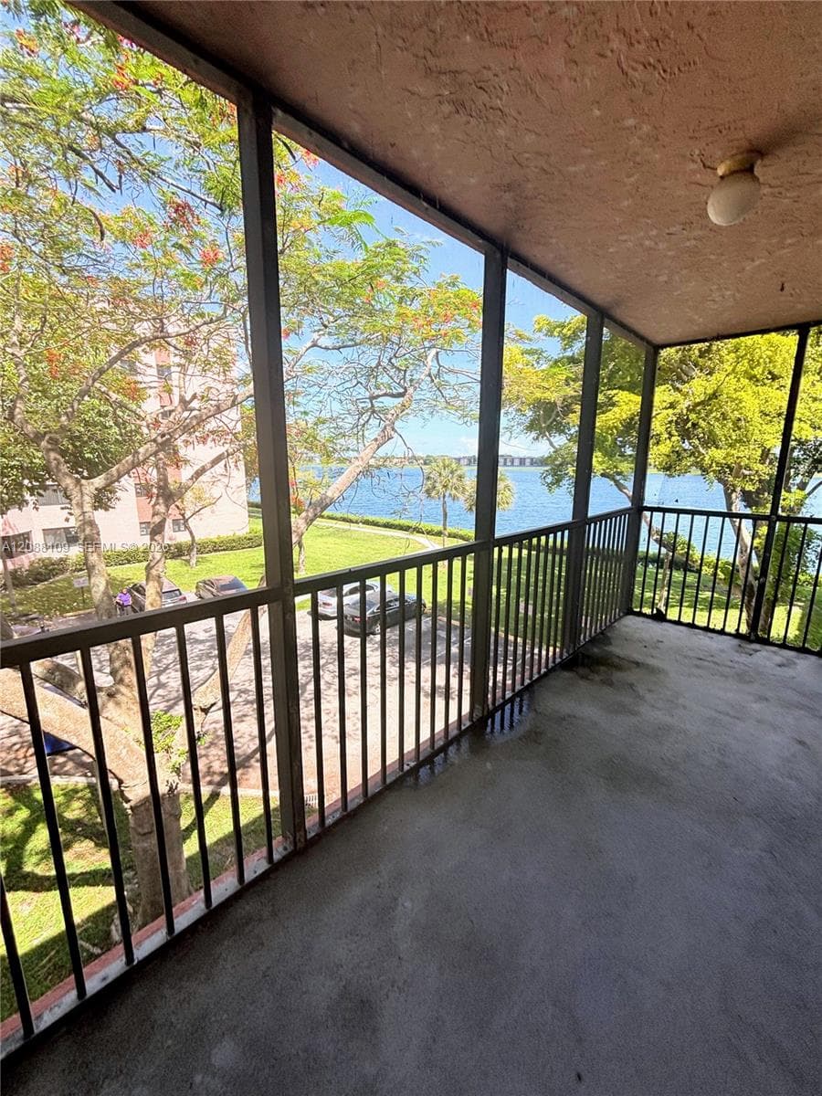 Lakeview · #303-6 in Miami - Photo 3