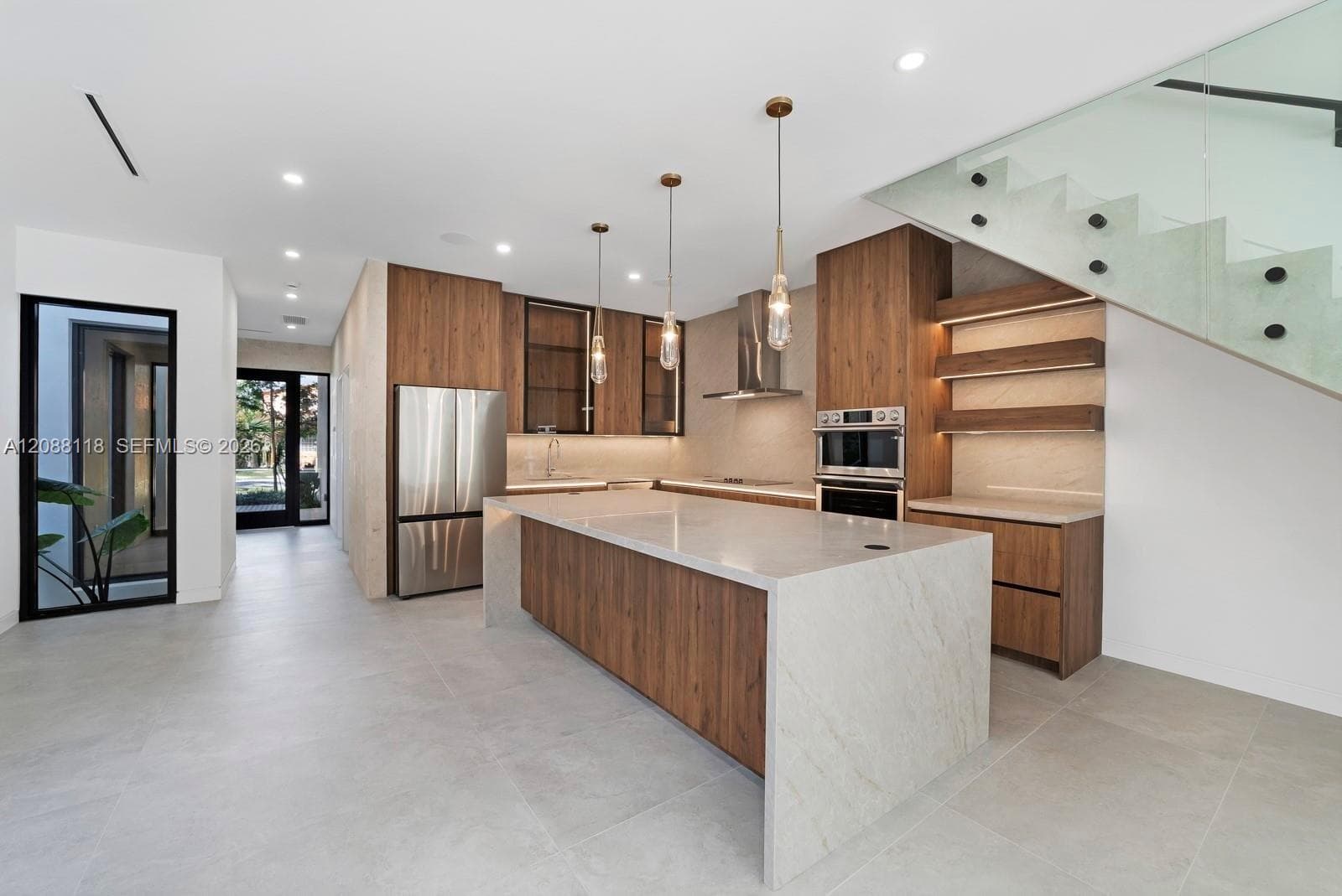 2610 SW 17 St. photo 9