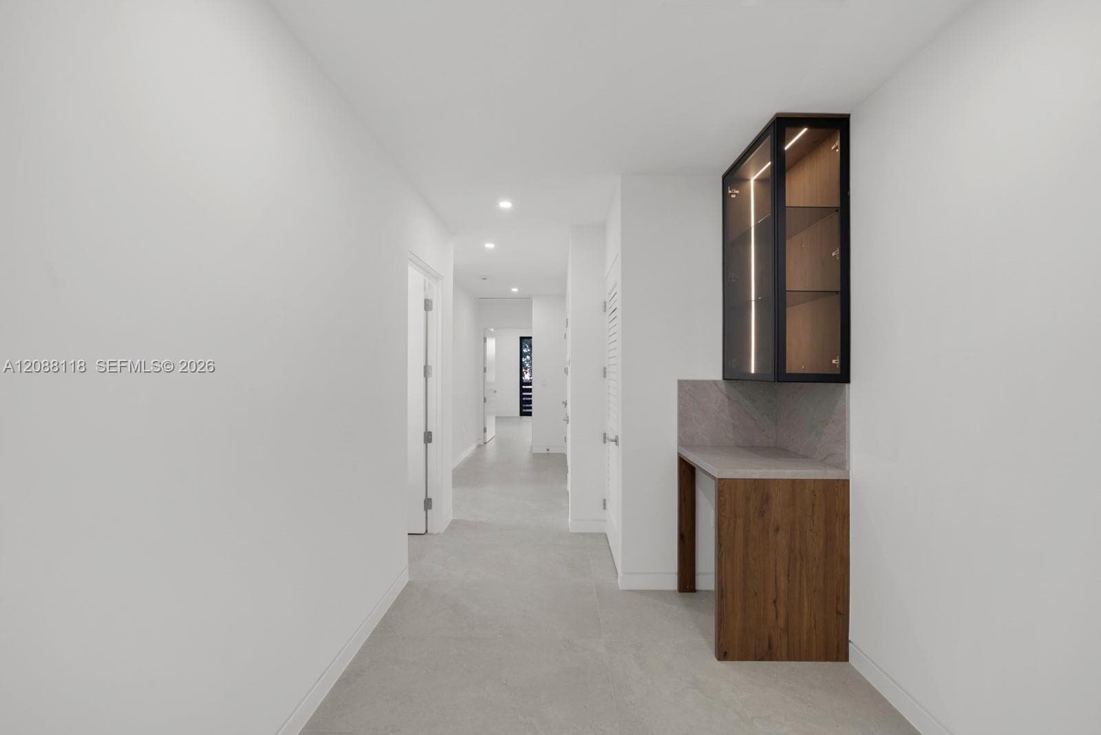2610 SW 17 St. photo 24