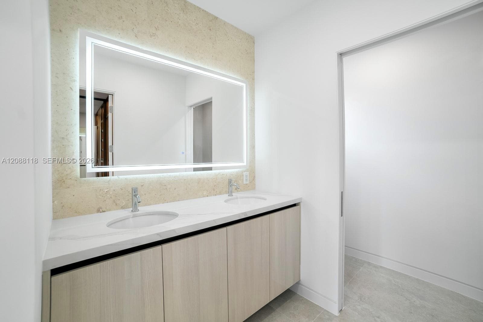 2610 SW 17 St. photo 40