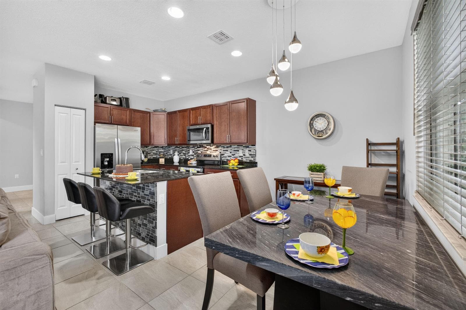 18-web-or-mls-5D1A2417