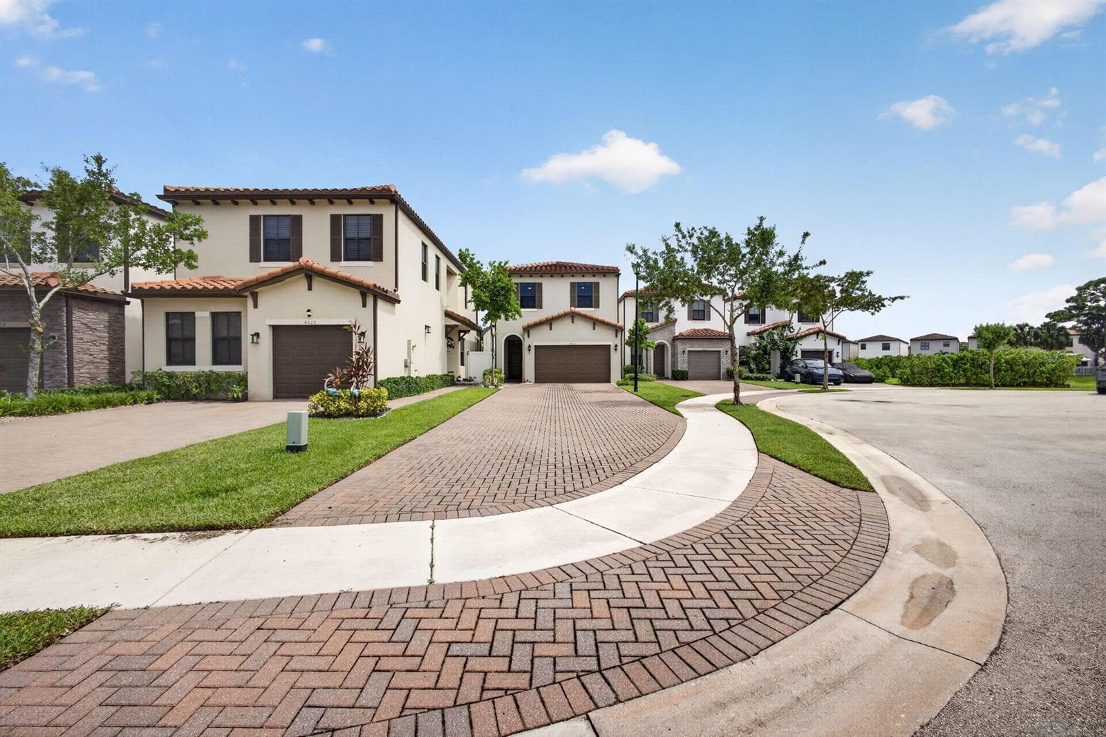 2-web-or-mls-5D1A2307