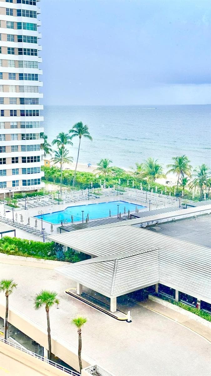 HEMISPHERES CONDO · #8D in Hallandale Beach - Photo 1