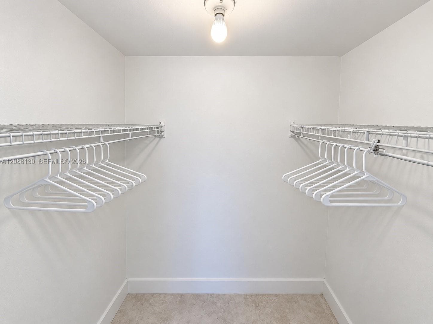 SEA AIR TOWERS CONDO · #1402 in Hollywood - Photo 14