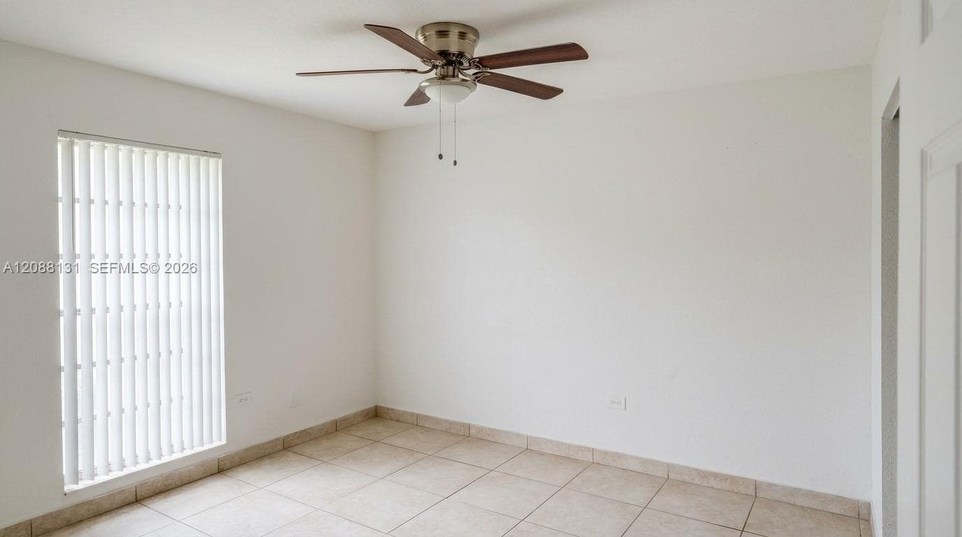 SUNSET PALMS WEST CONDO · #D5 in Miami - Photo 12