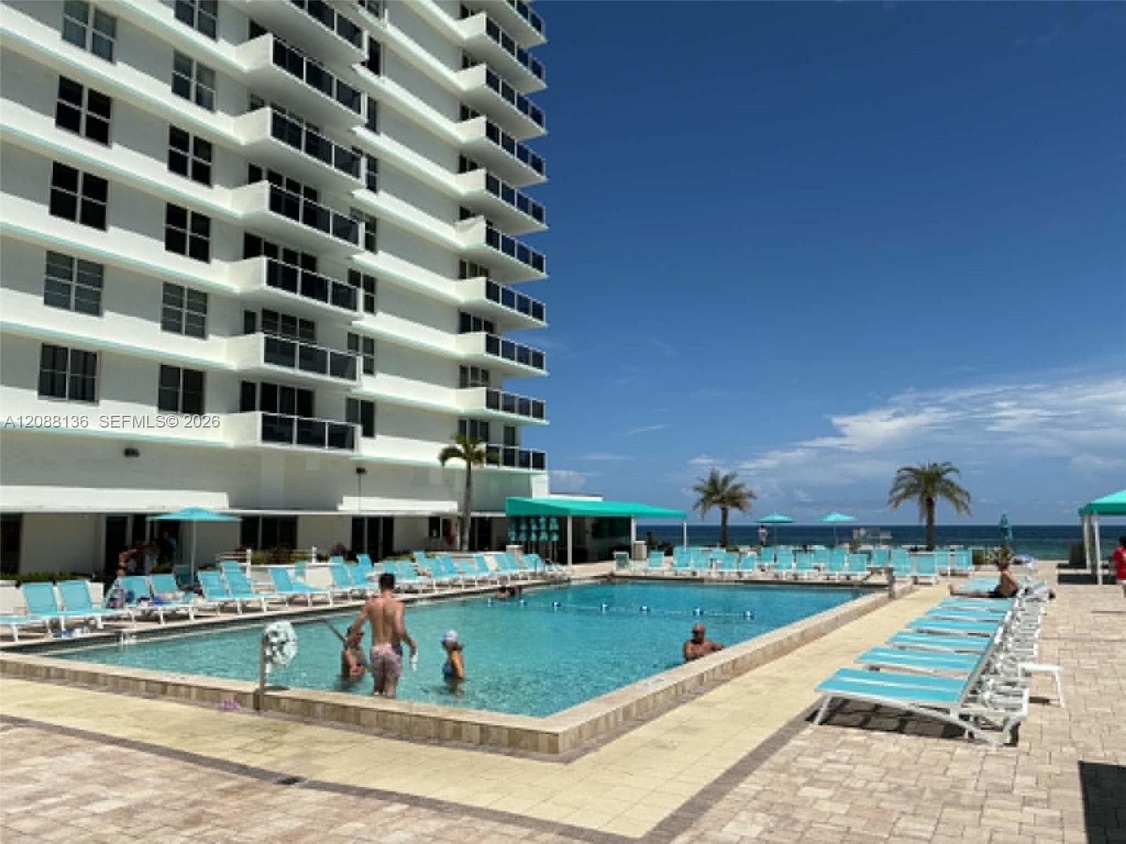 SEA AIR TOWERS CONDO · #306 in Hollywood - Photo 15