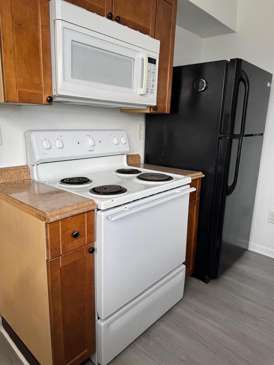LAKESHORE CONDO · #1002D in Homestead - Photo 27