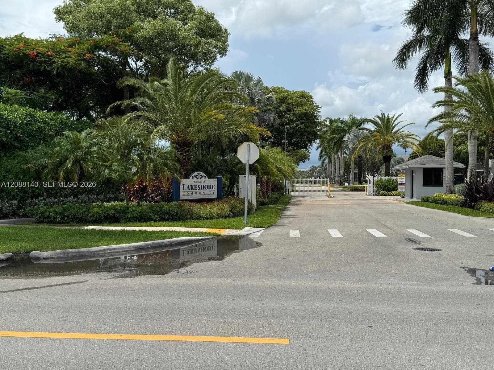 LAKESHORE CONDO · #1002D in Homestead - Photo 2