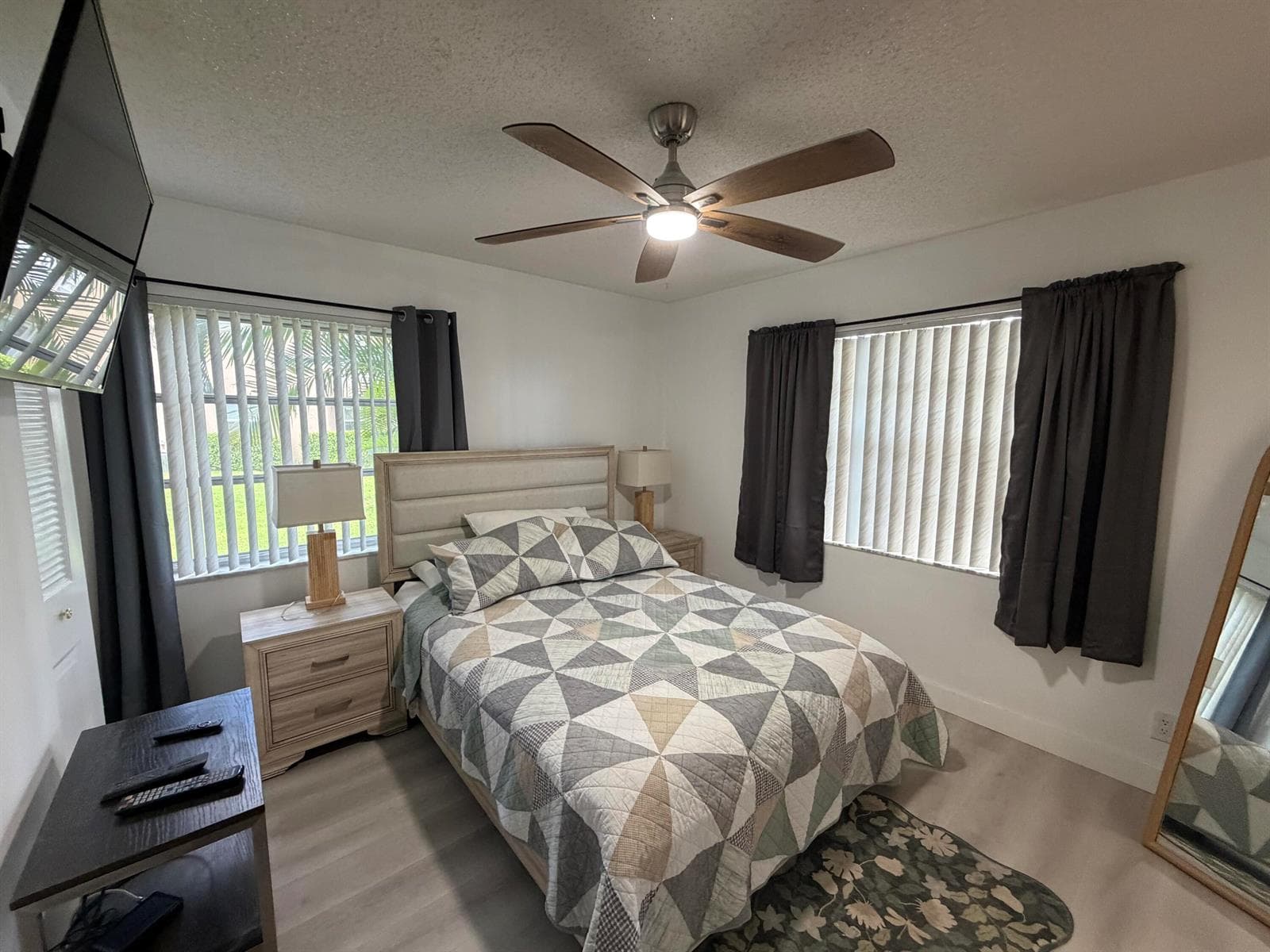 Guest bedroom