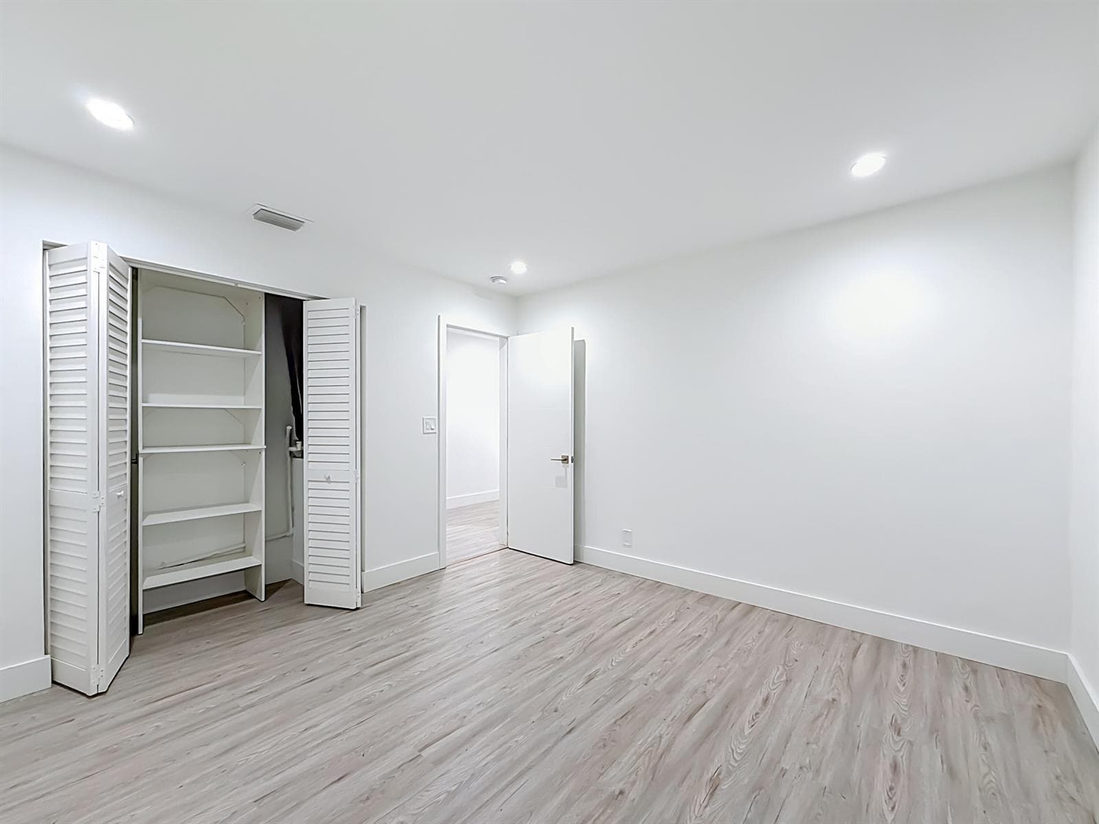 1110 SW 31st Street-27