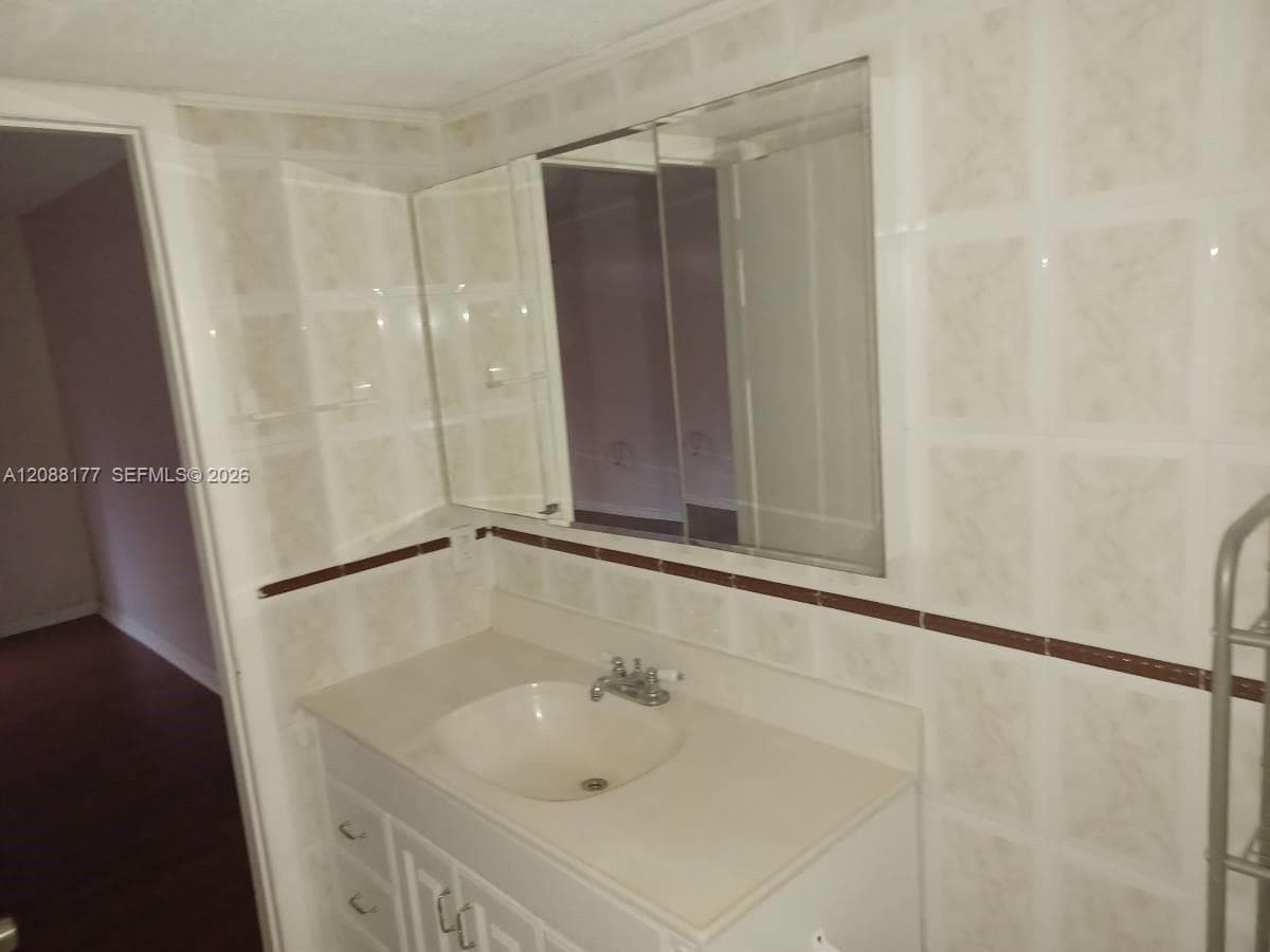 CYPRESS VILLAGE CONDO · #M2 in Miami Lakes - Photo 11