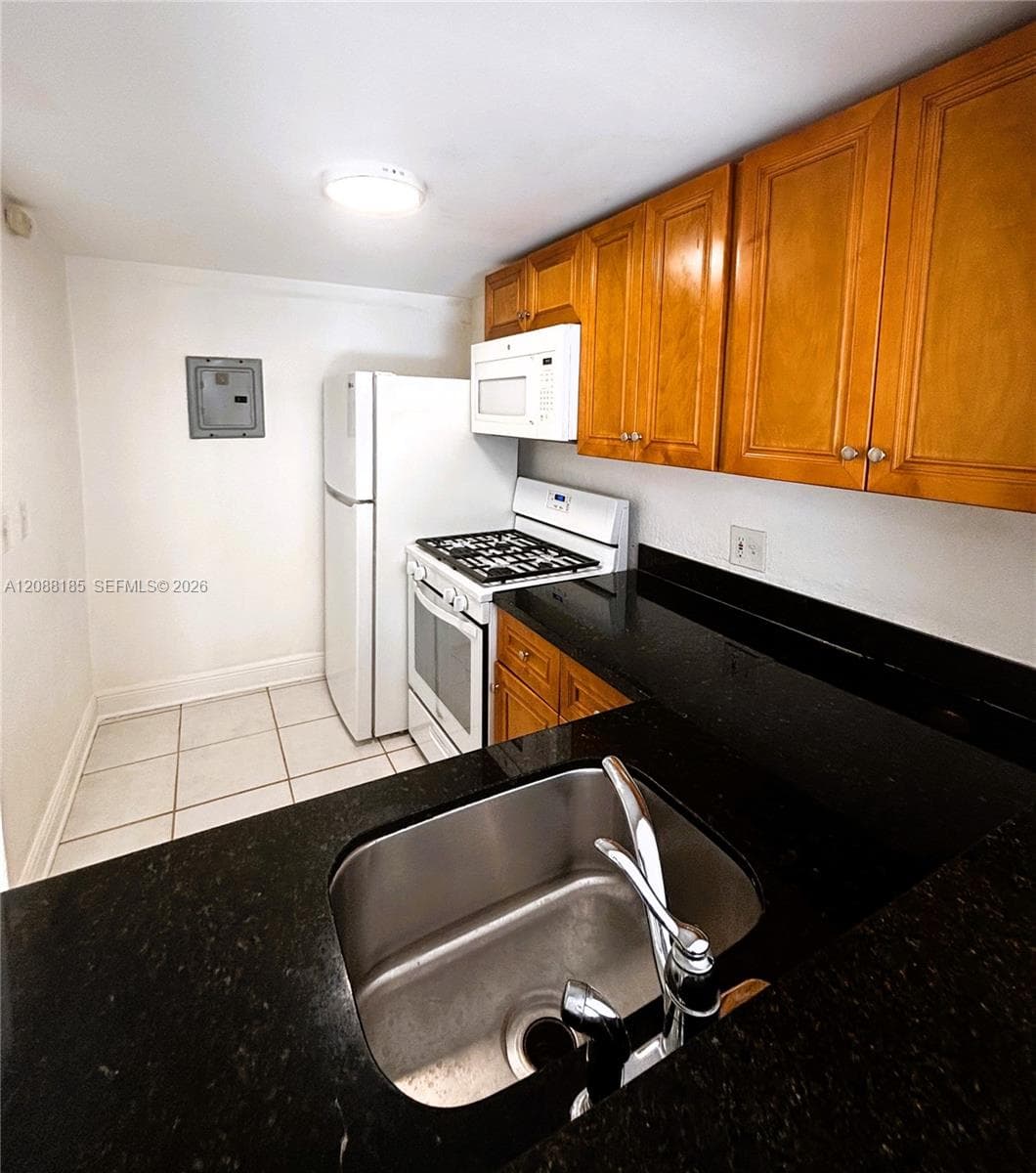 Villas of Pinecrest · #405 in Pinecrest - Photo 13
