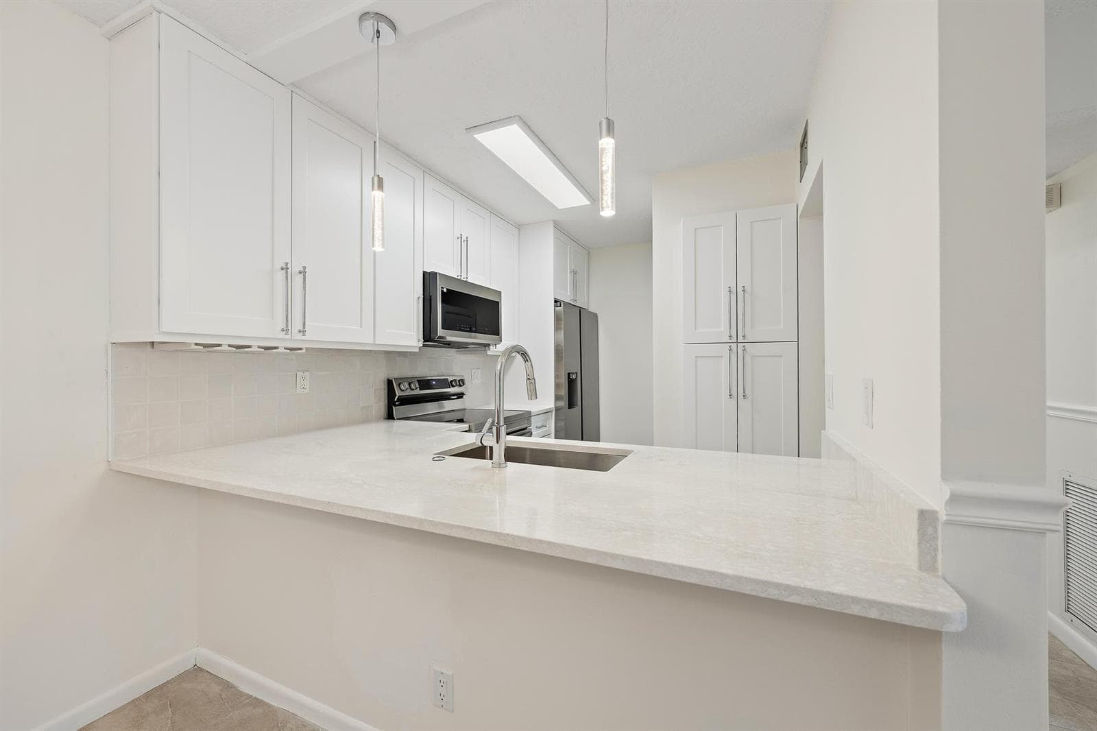 21A KITCHEN 1