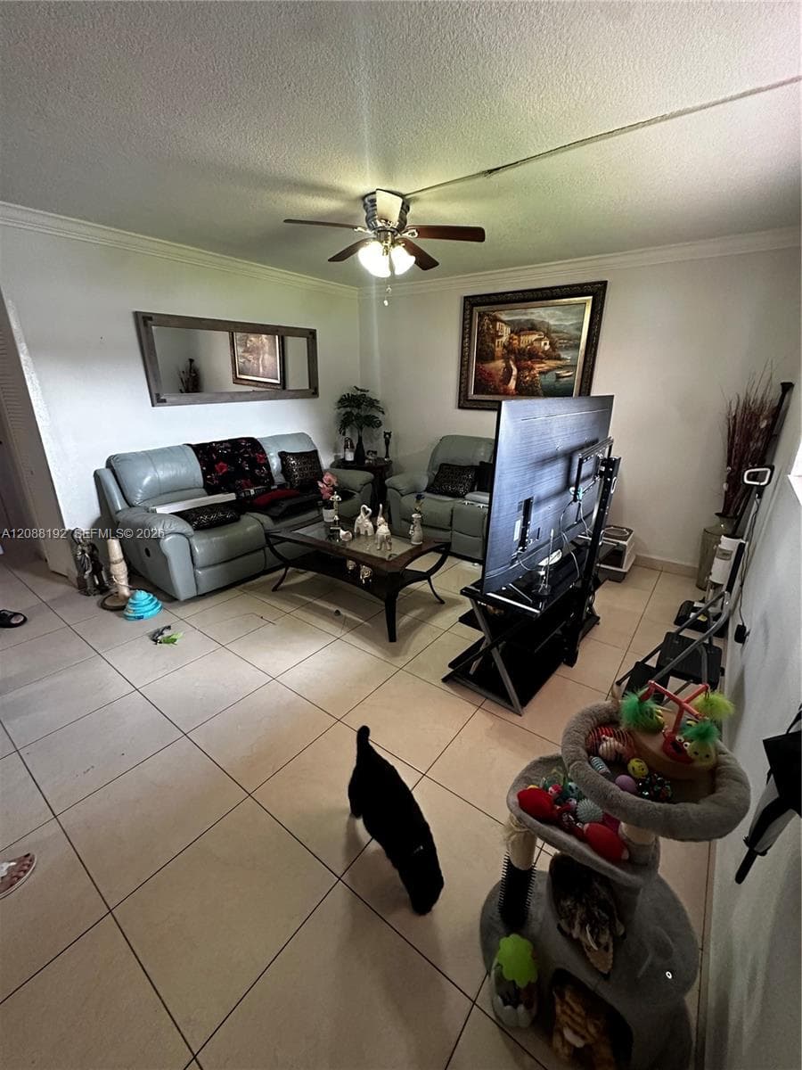 BELLA LUNA CONDO · #126 in Hialeah - Photo 6